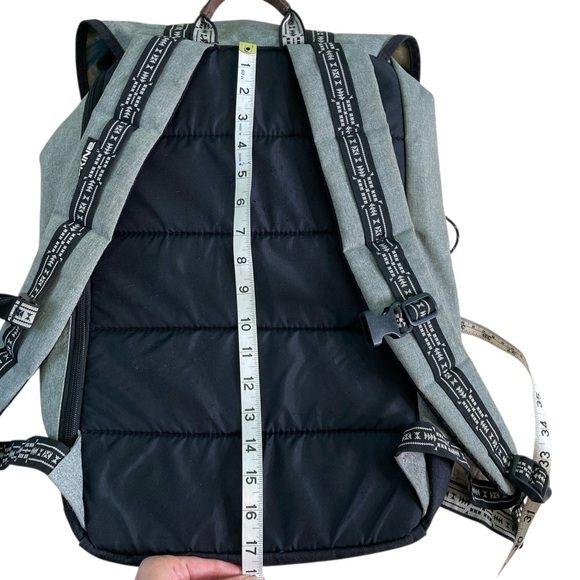 Dakine Trek 26L Backpack Gray/Black Laptop Sleeve - Picture 14 of 16